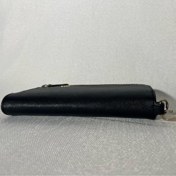 Micheal Kors wristlet/ wallet black 6 3/4 x 1 x 3 1/2 - Picture 4 of 12